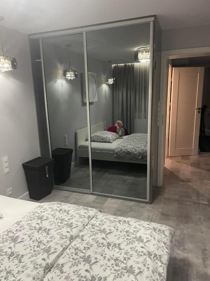 Апартаменти Apartament Poniatowa Екстер'єр фото